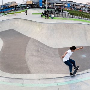 Nixen Osborne fs grind Noble Park skate park big bowl